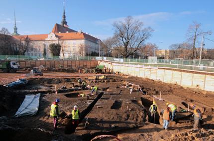 Přehled archeologických výzkumů na Moravě a ve Slezsku v roce 2013