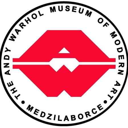Rekonstrukce Muzea Andyho Warhola v Medzilaborcích